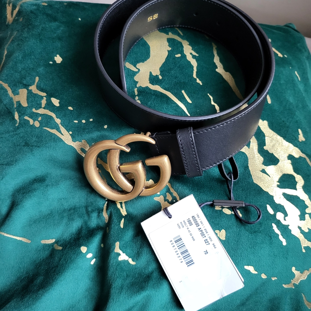 Gucci Black Leather Belt with Gold Buckle - Picture 2 of 7
